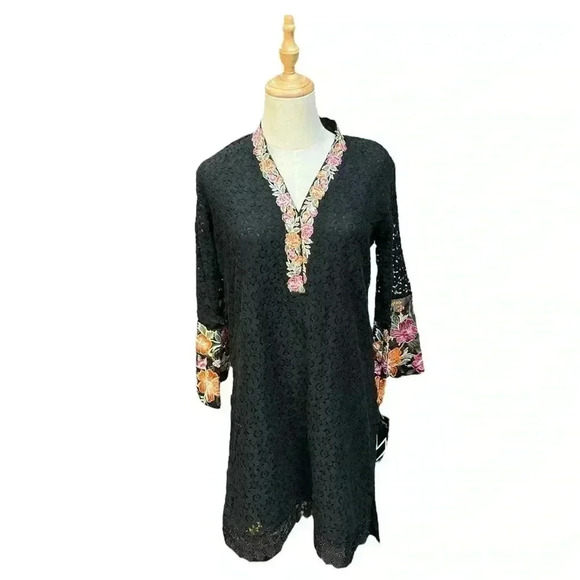 NWT AtriMmix Black Floral Embroidered Long Sleeve Lace Dress Size S - Picture 1 of 4